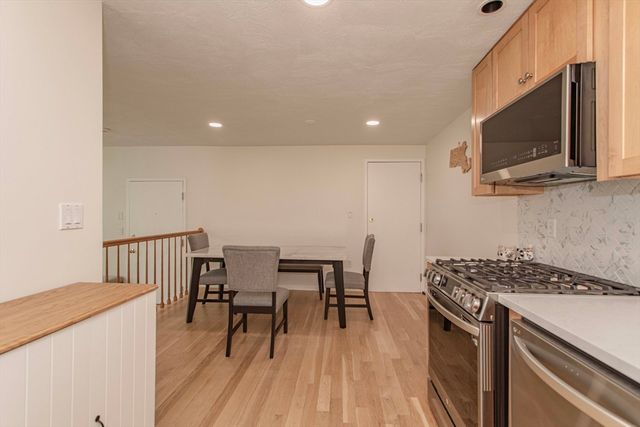 1210 Vfw Parkway 11, Boston, MA 02132