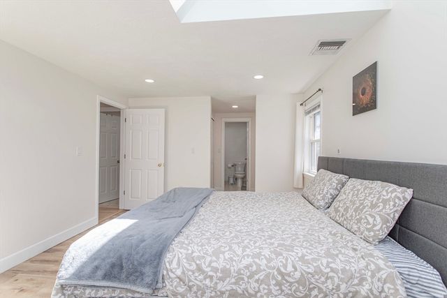 1210 Vfw Parkway 11, Boston, MA 02132