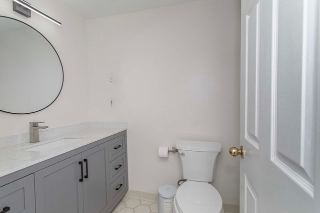 1210 Vfw Parkway 11, Boston, MA 02132