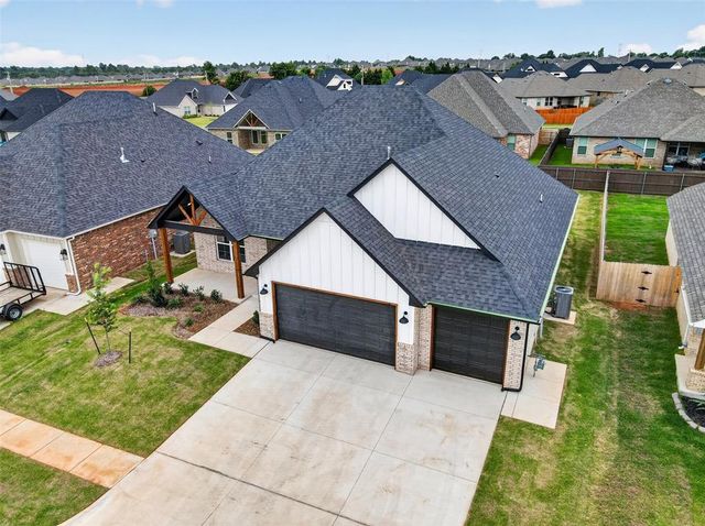 10404 SW 49th Street, Mustang, OK 73064