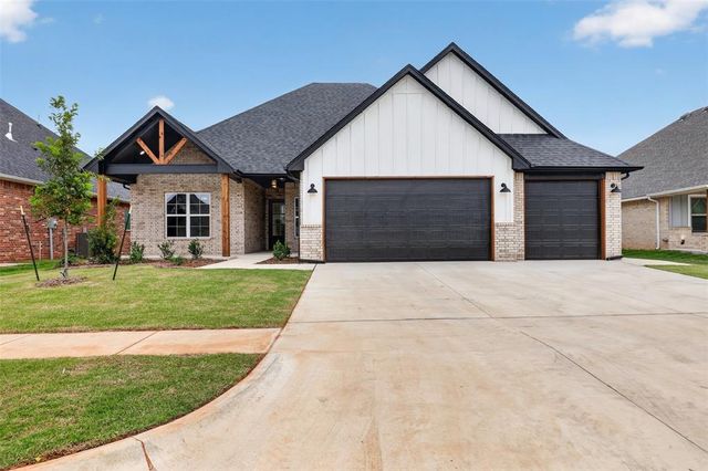 10404 SW 49th Street, Mustang, OK 73064