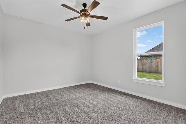 10404 SW 49th Street, Mustang, OK 73064
