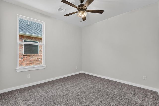 10404 SW 49th Street, Mustang, OK 73064