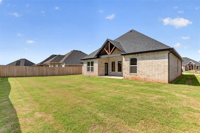 10404 SW 49th Street, Mustang, OK 73064
