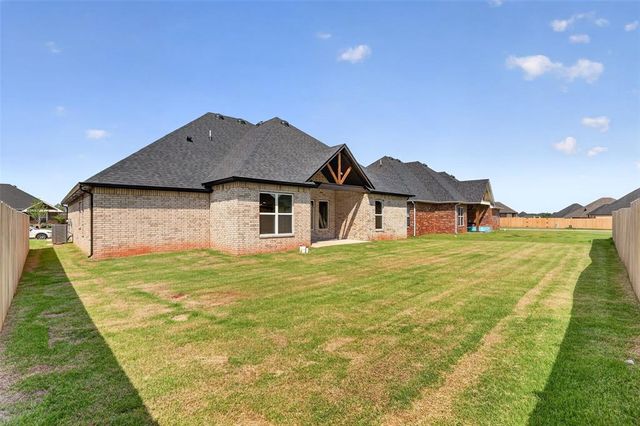 10404 SW 49th Street, Mustang, OK 73064
