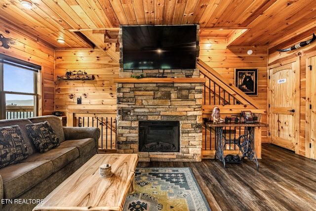 1876 Billard Way, Sevierville, TN 37876