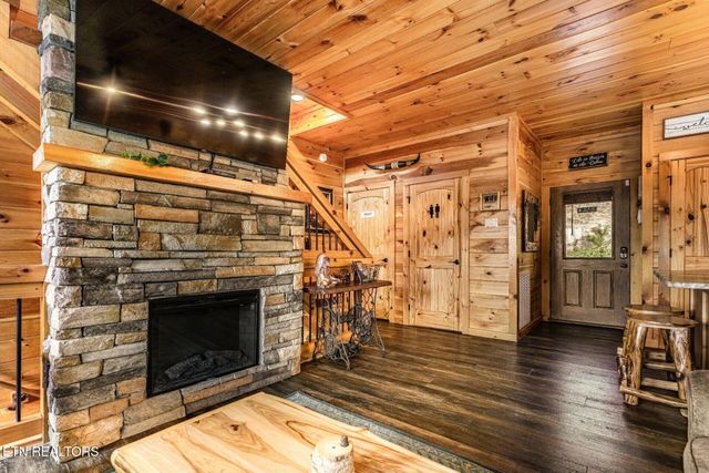 1876 Billard Way, Sevierville, TN 37876
