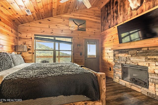 1876 Billard Way, Sevierville, TN 37876