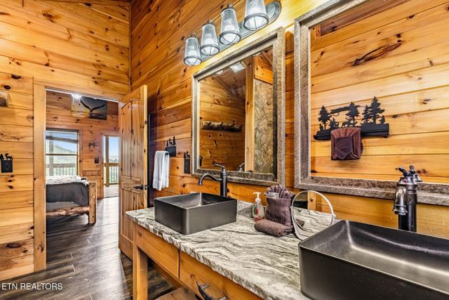 1876 Billard Way, Sevierville, TN 37876