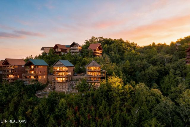 1876 Billard Way, Sevierville, TN 37876