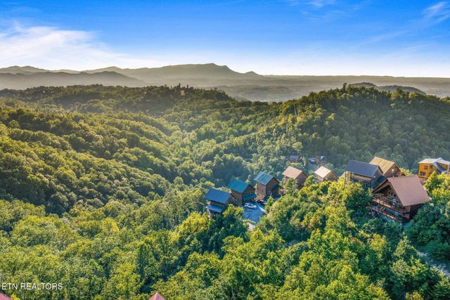 1876 Billard Way, Sevierville, TN 37876