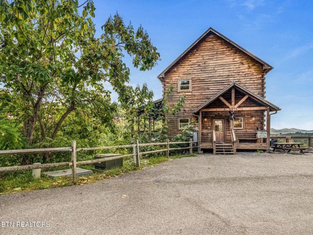 1876 Billard Way, Sevierville, TN 37876