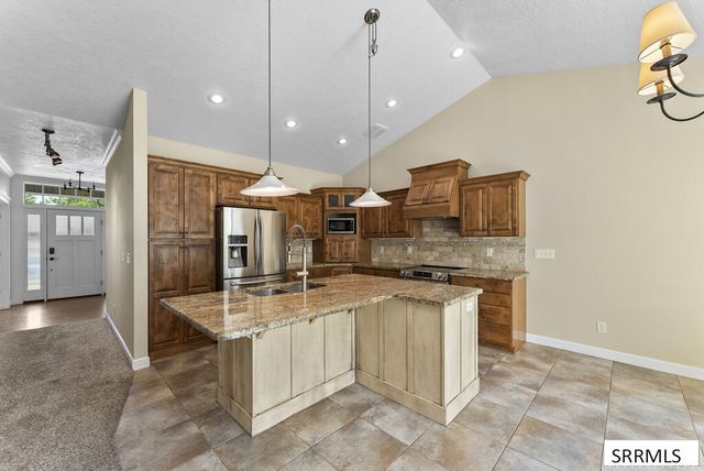 332 Beulahs Lane, Idaho Falls, ID 83401