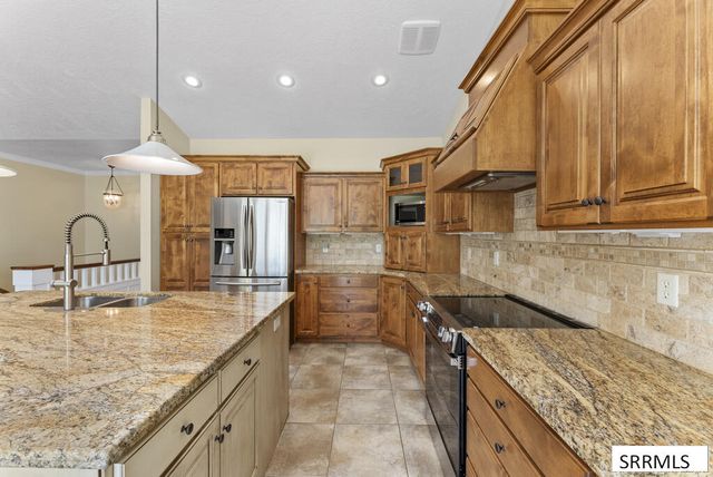 332 Beulahs Lane, Idaho Falls, ID 83401