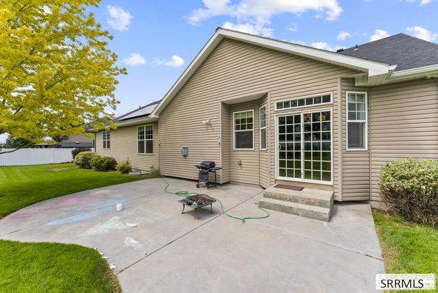 332 Beulahs Lane, Idaho Falls, ID 83401