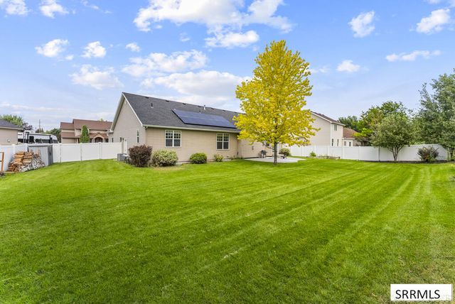 332 Beulahs Lane, Idaho Falls, ID 83401
