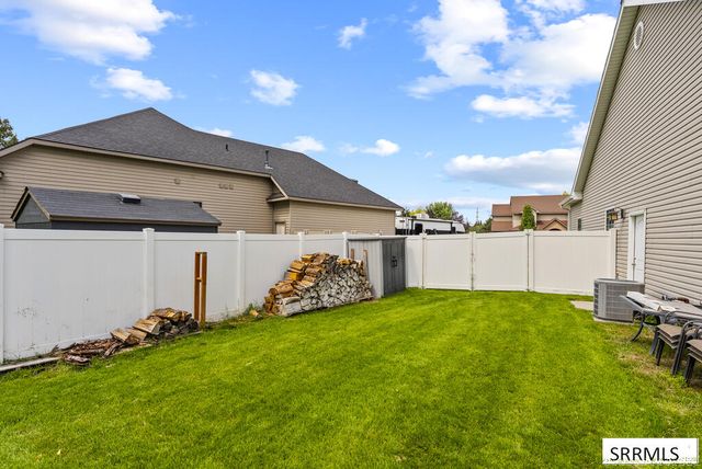 332 Beulahs Lane, Idaho Falls, ID 83401
