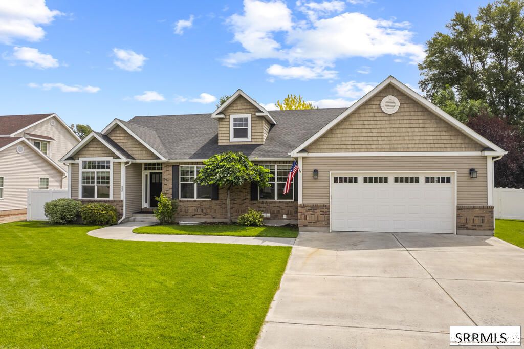 332 Beulahs Lane, Idaho Falls, ID 83401