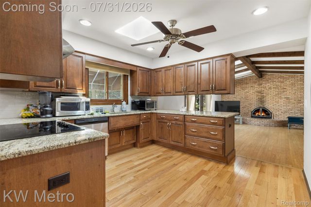 56811 Foxcroft Court, Shelby Charter Township, MI 48316