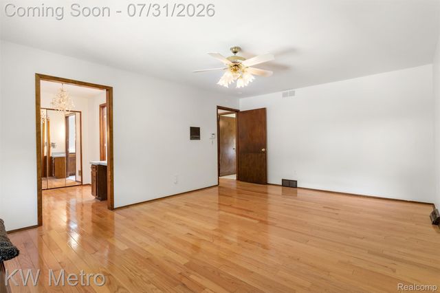 56811 Foxcroft Court, Shelby Charter Township, MI 48316