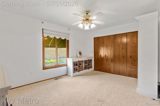 56811 Foxcroft Court, Shelby Charter Township, MI 48316
