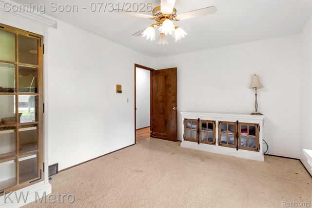 56811 Foxcroft Court, Shelby Charter Township, MI 48316