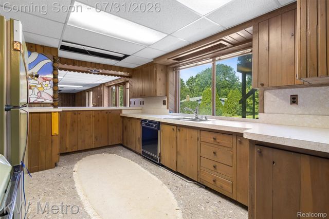 56811 Foxcroft Court, Shelby Charter Township, MI 48316