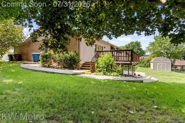 56811 Foxcroft Court, Shelby Charter Township, MI 48316