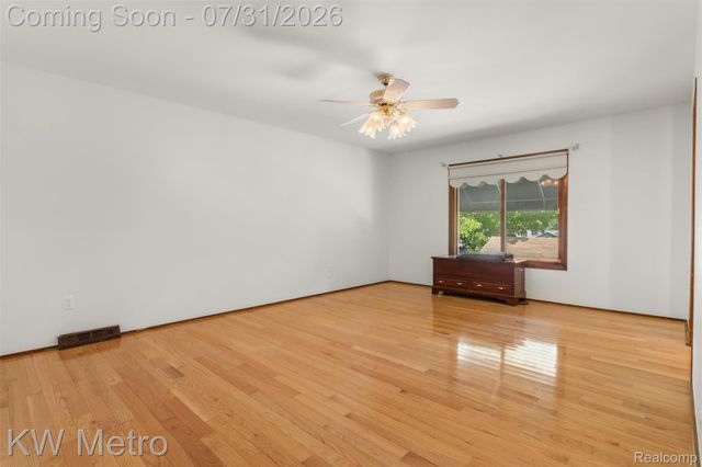 56811 Foxcroft Court, Shelby Charter Township, MI 48316