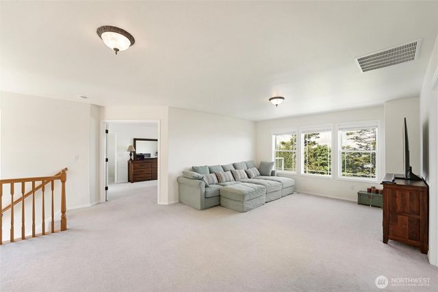 1048 Cassius Court, Camano Island, WA 98282