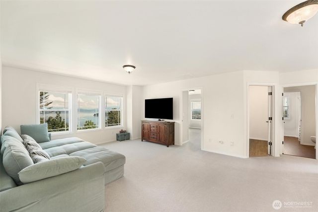 1048 Cassius Court, Camano Island, WA 98282