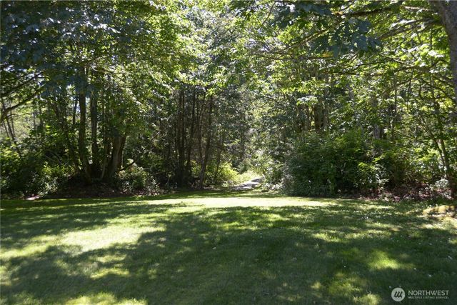 1048 Cassius Court, Camano Island, WA 98282