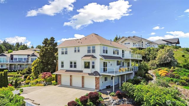 1048 Cassius Court, Camano Island, WA 98282