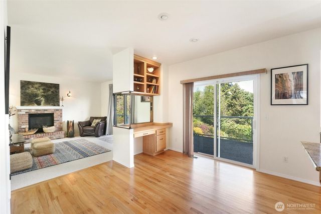 1048 Cassius Court, Camano Island, WA 98282