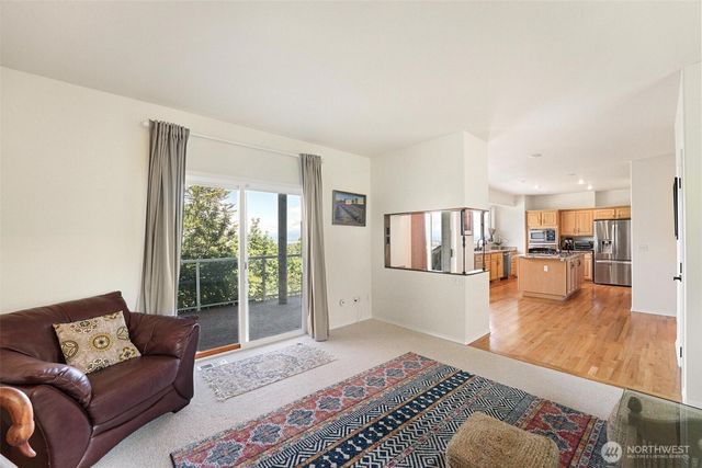 1048 Cassius Court, Camano Island, WA 98282