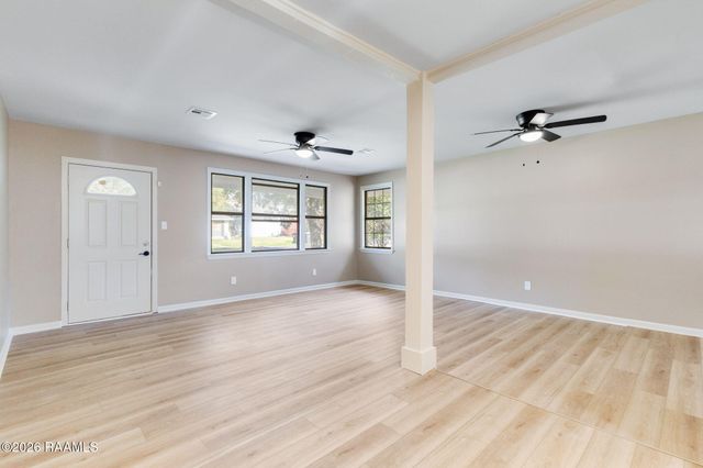 108 Homas Road, Lafayette, LA 70501