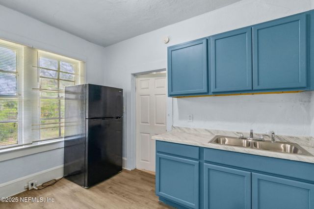 1425 CLEVELAND Street, Jacksonville, FL 32209