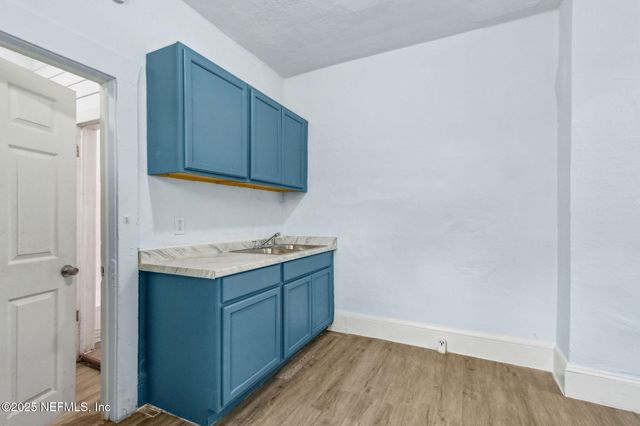 1425 CLEVELAND Street, Jacksonville, FL 32209