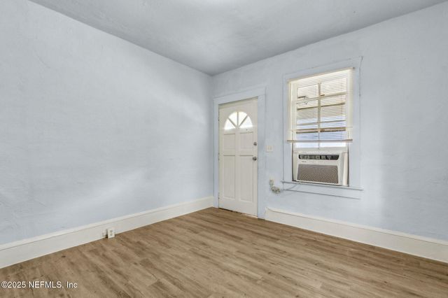1425 CLEVELAND Street, Jacksonville, FL 32209