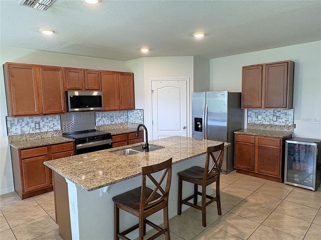 1116 FOX PATH ROAD, Davenport, FL 33837