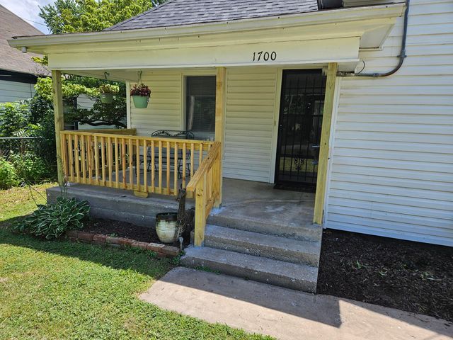 1700 W Atlantic Street, Springfield, MO 65803