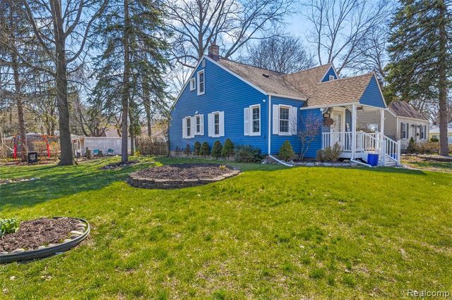 35541 Glenwood Road, Wayne, MI 48184