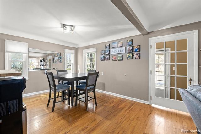 35541 Glenwood Road, Wayne, MI 48184