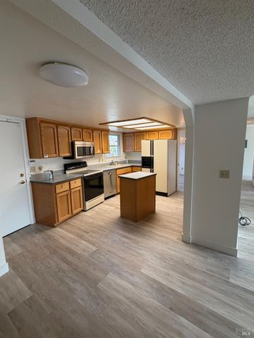 506 Marina Blvd, Suisun City, CA 94585