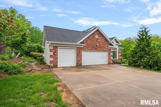 200 S Koke Mill Road, Springfield, IL 62704