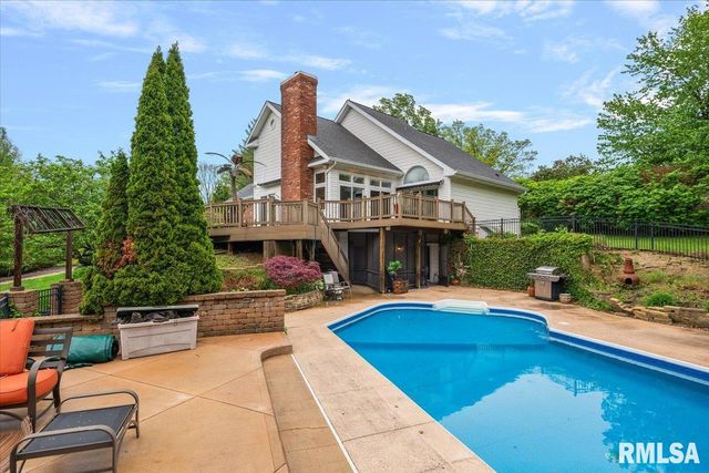 200 S Koke Mill Road, Springfield, IL 62704