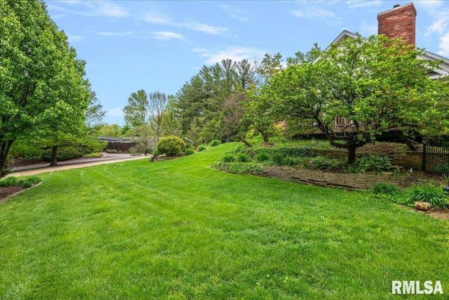 200 S Koke Mill Road, Springfield, IL 62704