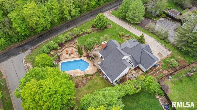 200 S Koke Mill Road, Springfield, IL 62704
