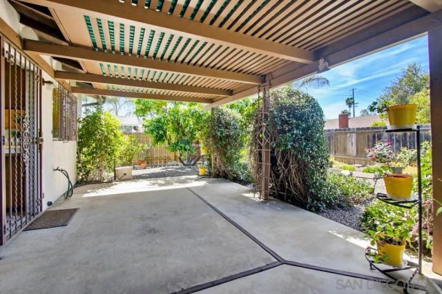 884 S Sunshine Ave, El Cajon, CA 92020