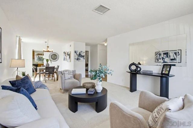 884 S Sunshine Ave, El Cajon, CA 92020